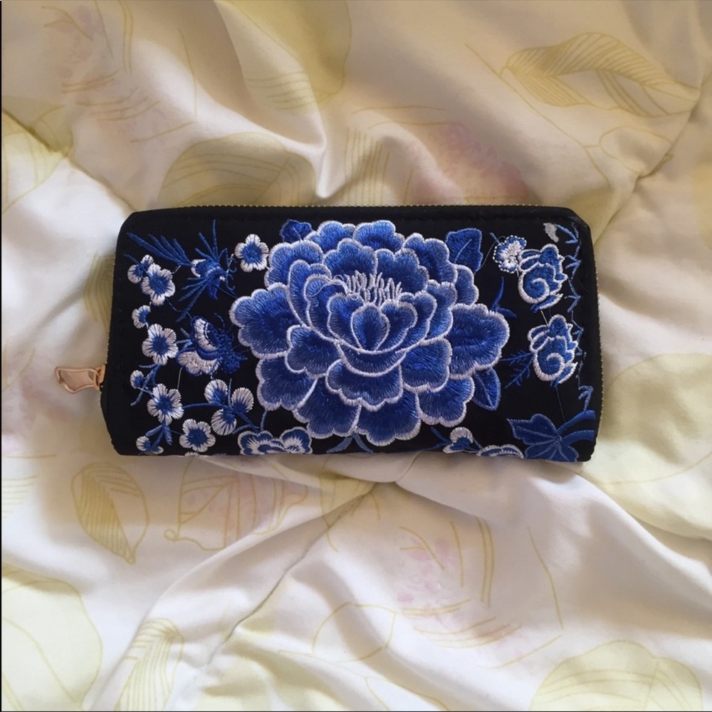 Women’s Wallet Ethenic Floral Embroidery Wallet